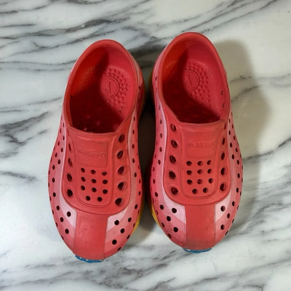 Native Robbie Shoes Toddler SZ C6 Red Slip‑On Sneaker Water Friendly Rubber